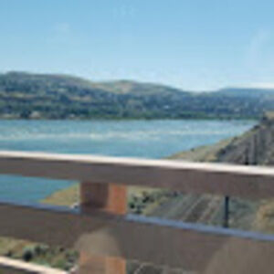 Meet your Posher, Dana